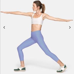 Outdoor voices 3/4 warmup leggings (in blue moon)